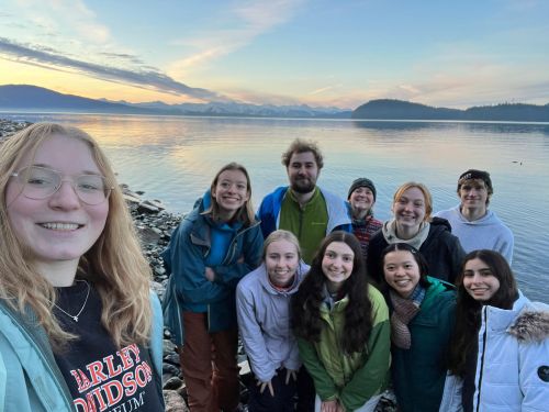 Study Away in Alaska! 🐋⛰️ Study Away in Alaska! 🐋⛰️