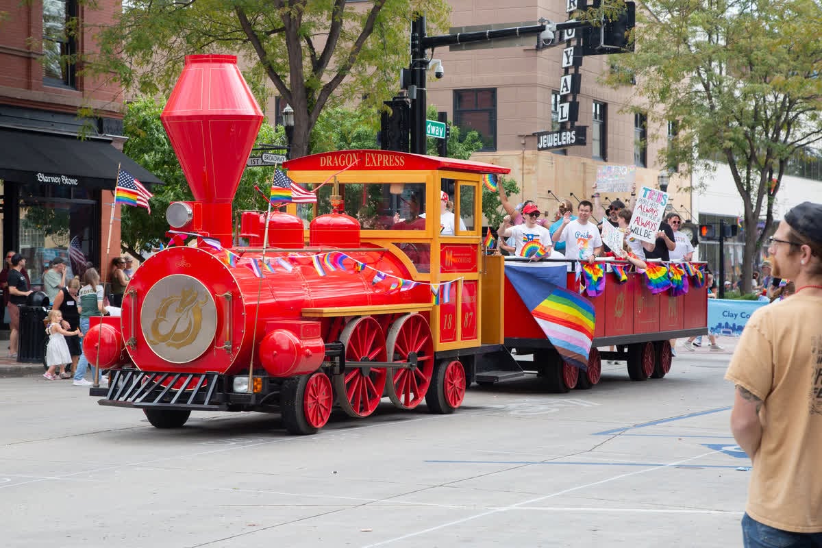 Dragon Volunteer Opportunities for FM PRIDE’s 25th Anniversary!